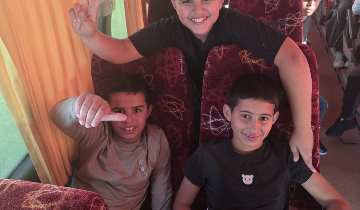 cc46fd3f-bc88-49f9-a5c1-753904585503 (1)