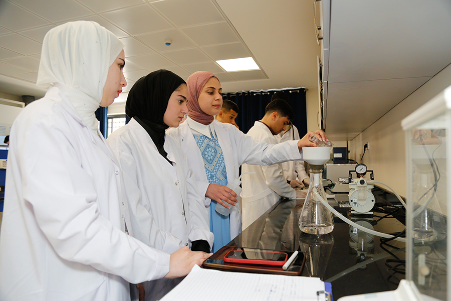 Read more about the article المختبر